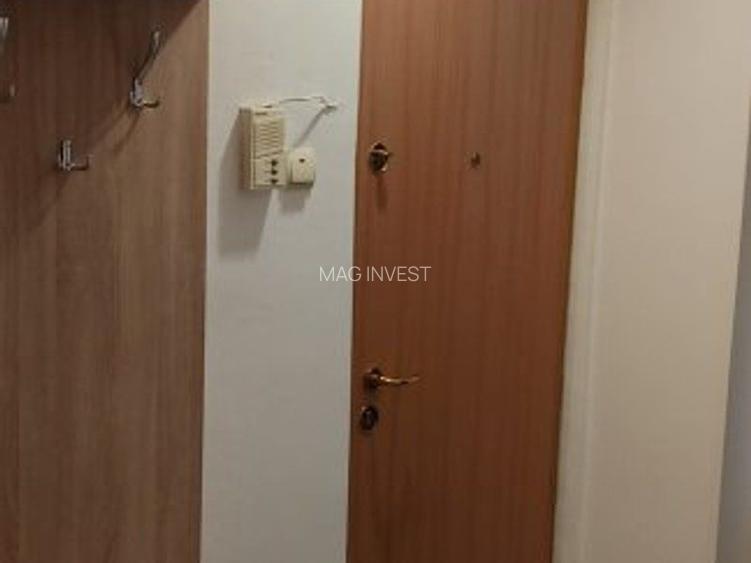 Apartament cu 2 camere decomandat -  Piata Centrala - 10