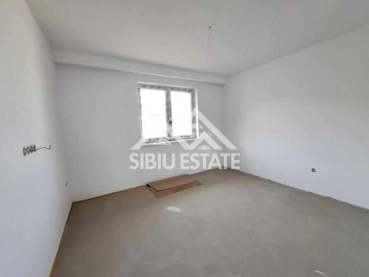 Casa noua 4 camere, 2 bai, terasa, curte si magazie - 9