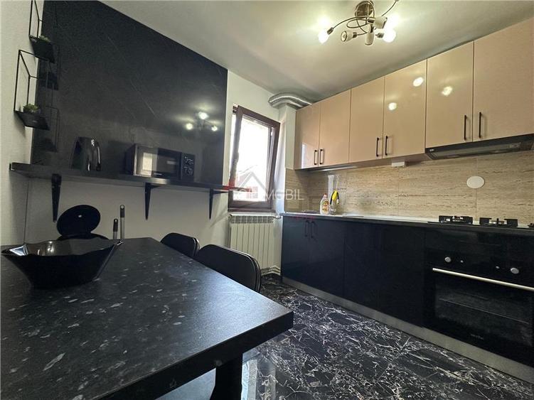 Inchiriere Apartament 3 camere semidecomandat Podu Ros - Palas - 6