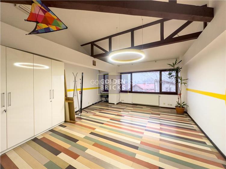 Piata Unirii | Cladire moderna | Versatila | Curte - 19