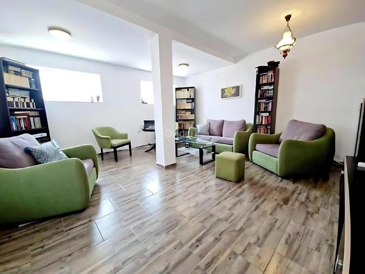 Centrul Craiovei: Casă cu 4 camere și 3 băi, 155 mp utili, teren 201 mp, an 2015 - 2