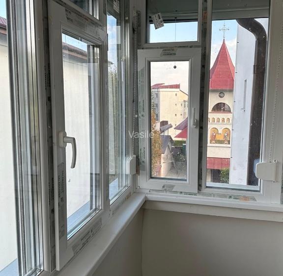 Apartament de vânzare - 8