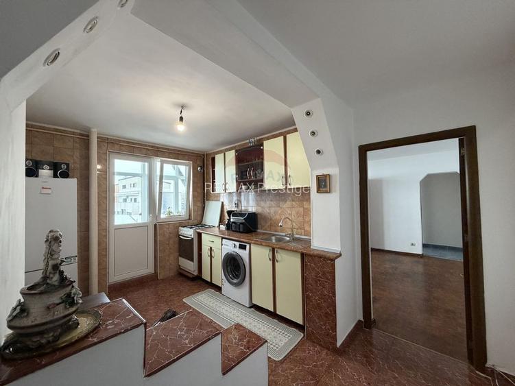 Apartament cu 3 camere de închiriat în zona Giulesti - 19