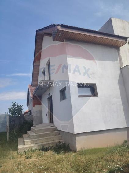 Casă/Vilă modernă de vânzare, 5 camere, în noul cartier din Macea Arad - 8