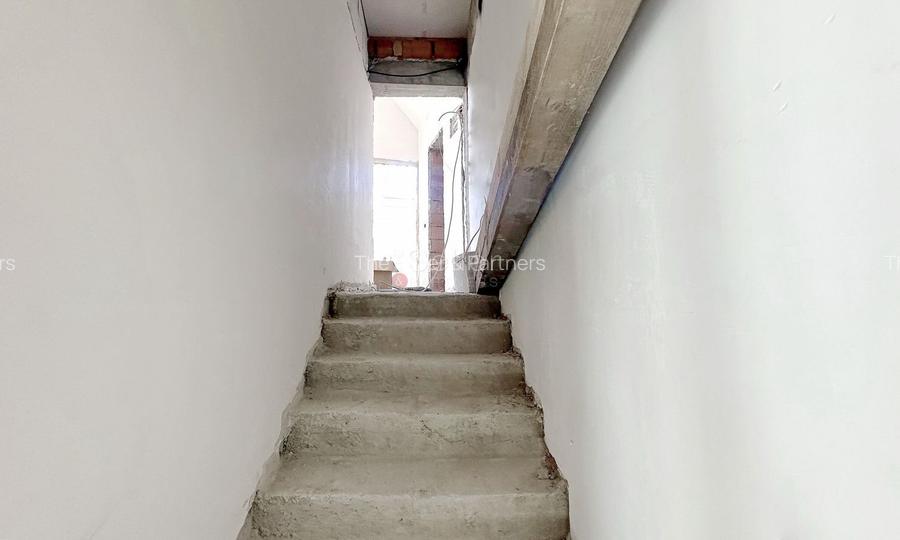 Imobil compus din 8 unitati locative - 28