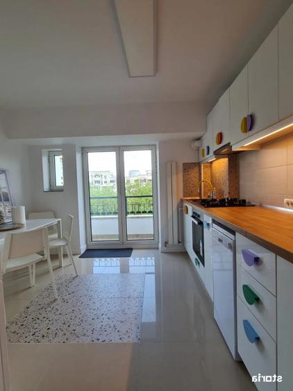 Unirii-Constitutiei | 2 Camere | Decomandat | Balcon | 64 MP