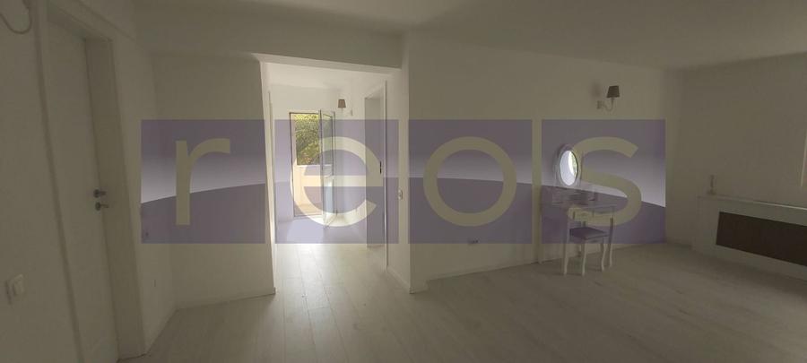 VANZARE VILA 5 CAMERE - DECOMANDATA- PADUREA  BANEASA