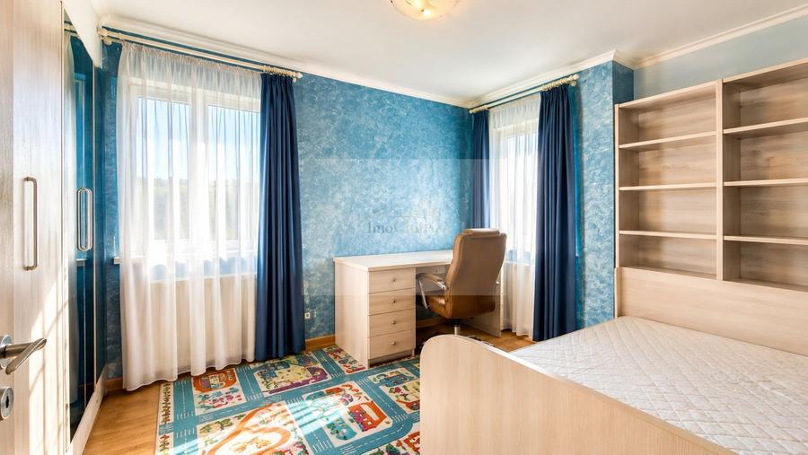 Vânzare  apartament de familie cu 4 camere,pod amenajat-2 parcări-Iris