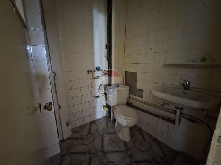 Apartament cu 3 camere str. Alexandru Vlahuta