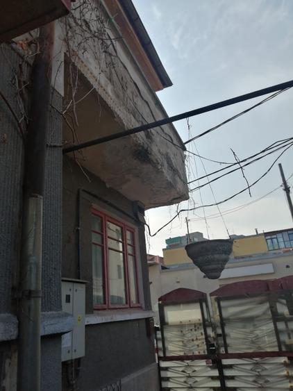 Vânzare 2 vile singur curte Banu Manta