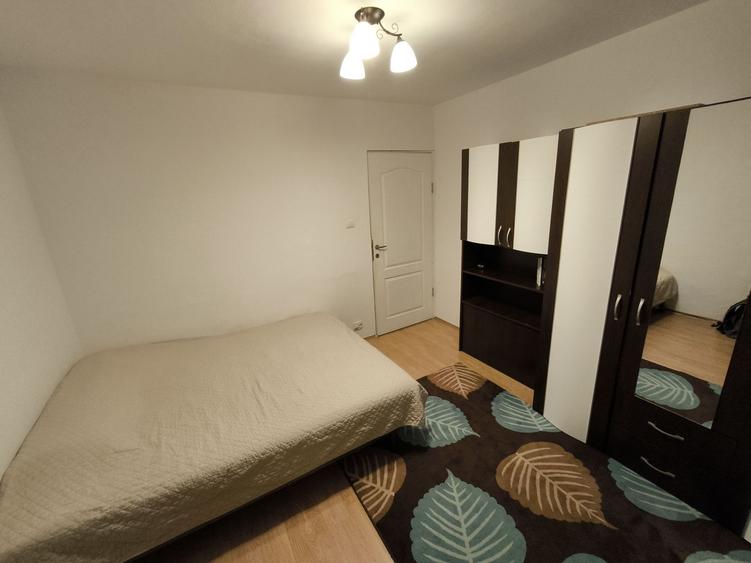Apartament 3 camere decomandate, etaj 1, in Zorilor, zona Pasteur
