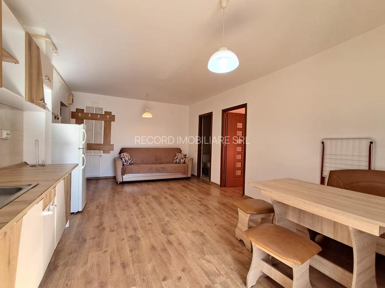 Apartament 2 camere,et.2,parcare Str.Eroilor Floresti - 6