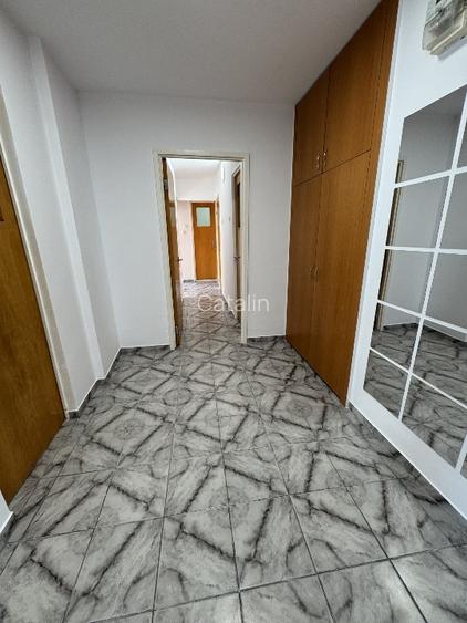 Drumul Taberei, 3 camere decomandat, renovat, etaj 6 din8, vedere, sud  - 5