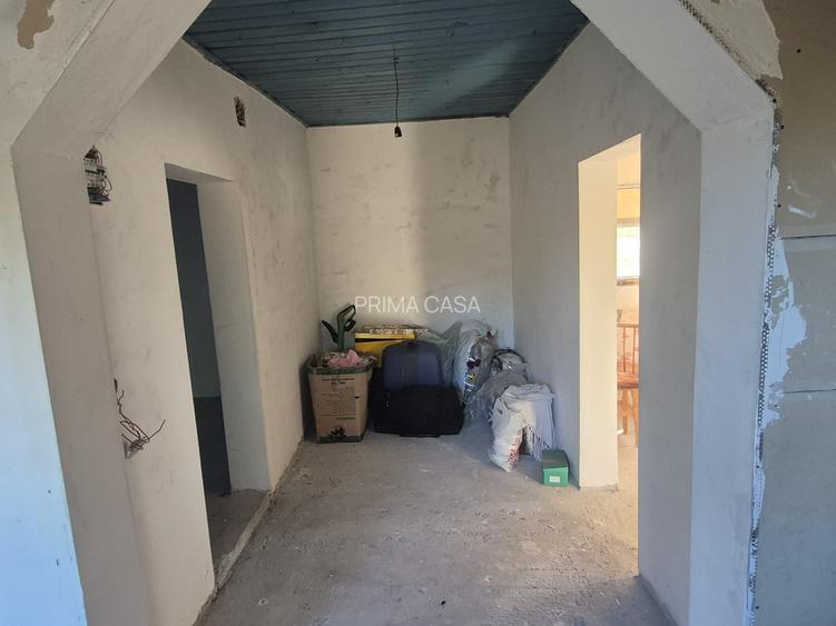 Casa si teren 3500mp in comuna Amaru/BZ ~ 4 camere ~ renovata in 2025 - 2