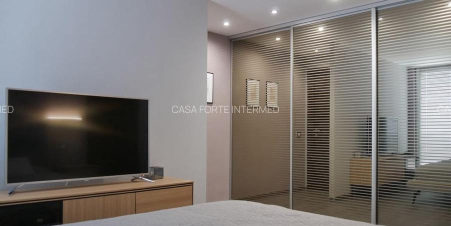 Apartament  Penthouse  Centru Mamaia  345000  euro - 18