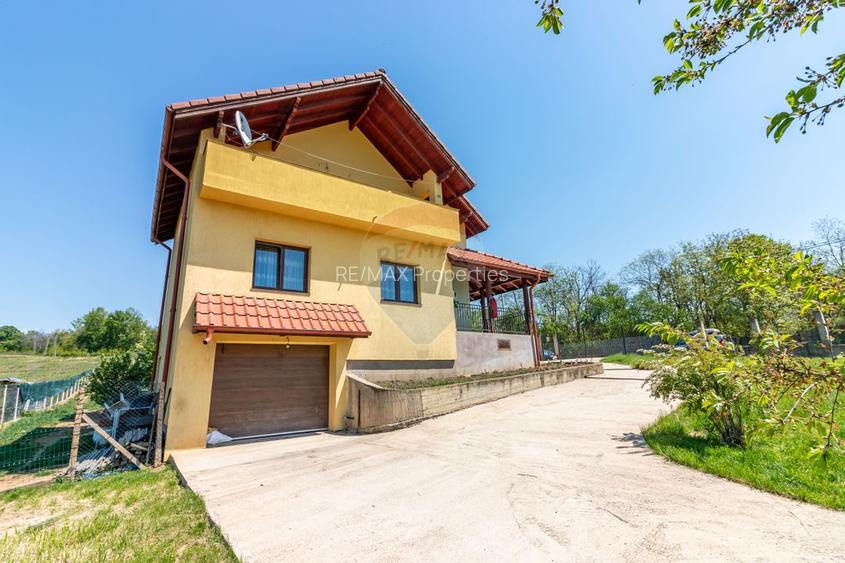 Vilă 454 mp cu teren generos, aproape de Crama DEAC - 18