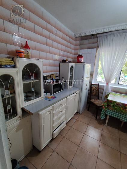 APARTAMENT 2 CAMERE-RAHOVA-MISCA PETRE-SEMIDECOMANDAT-ETAJ 1/8 - 3