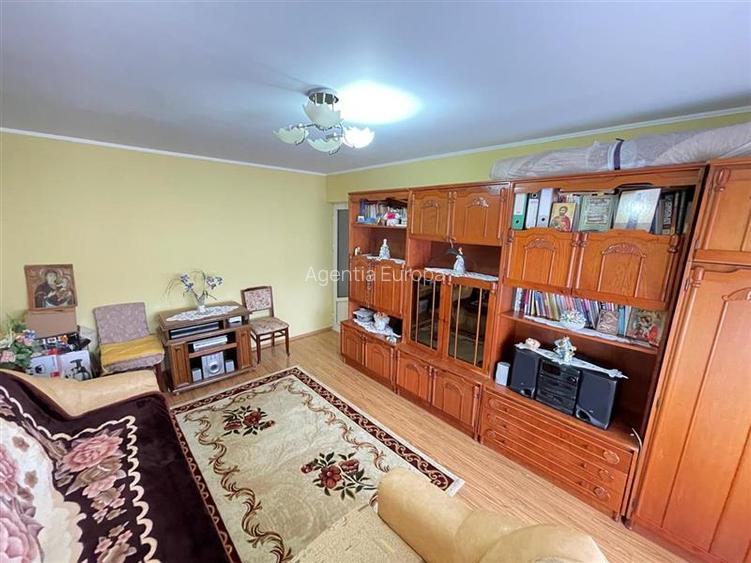 Apartament cu 2 camere de vanzare strada Podgoriilor- Tulcea - 2