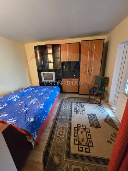 Casă / Vilă cu 6 camere de vânzare - 5