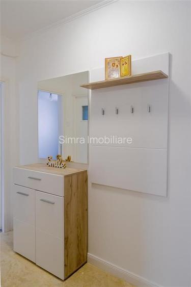 Apartament 2 camere renovat complet zona Rogerius - 14