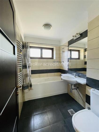 VANZARE VILA 8 CAMERE 652 mp teren zona Sisesti Sector 1 - 24