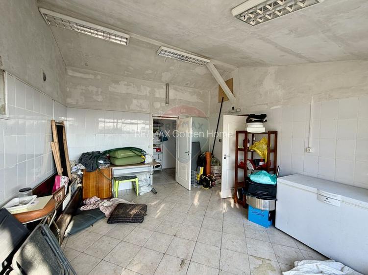 Casă / Vilă cu 4 camere de vânzare - 25