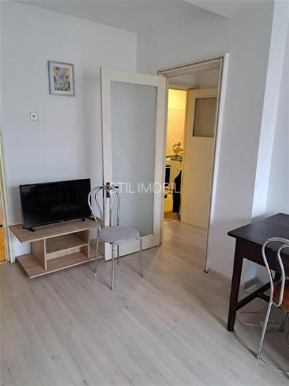 Apartament 2 camere decomandat CENTRU, mobilat complet- 479 EUR - 8