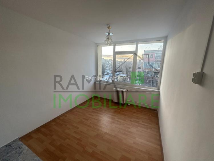 Garsoniera tip Camera Tractorul, etaj intermediar ideala pentru investitie - 4