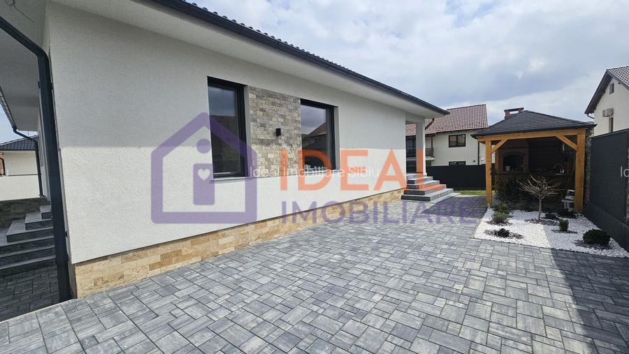 Casa pe un singur Nivel cu 450 mp de teren, in Selimbar - 2