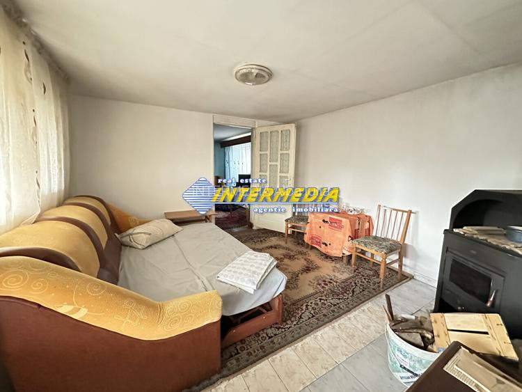 OKAZIE ! Casa cu Magazie 99 mp. Teren 570 mp. Alba Zona Arex toate utilitatile - 2