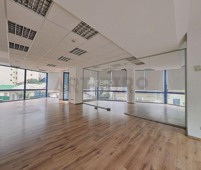 Zero comision, 260mp birouri cu depozitare, Victoriei, 7' metrou - 2