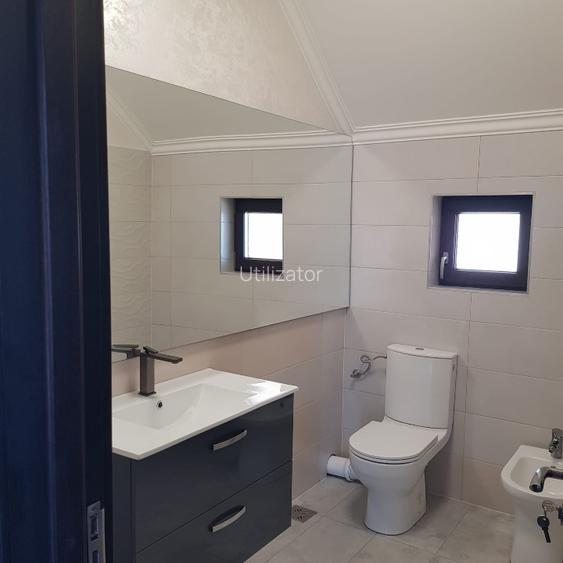 Casă de vânzare Năvodari str Bradului nr 1 bis - 6