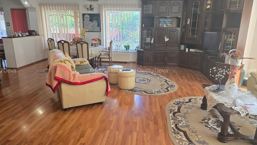 Vand proprietate in Deva. zona Ceangai, compusa din 2 imobile (case de locuit), - 4