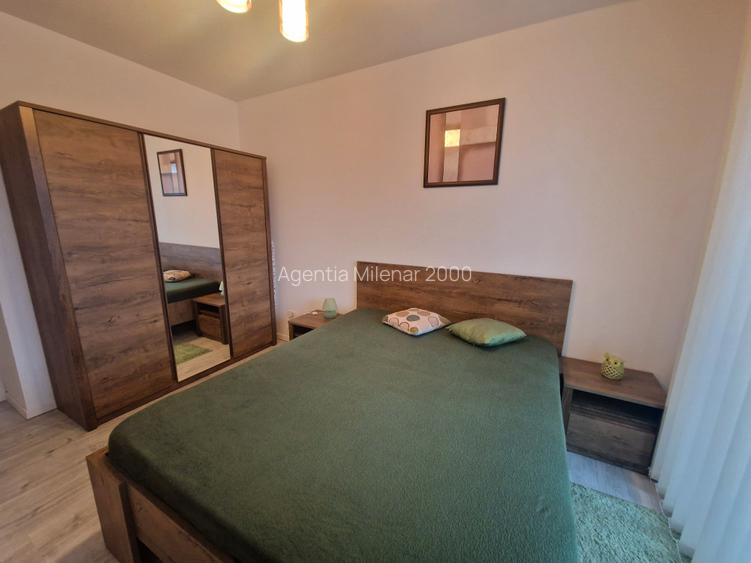 Lânga cladirea birouri VOX-TORONTAL - 14