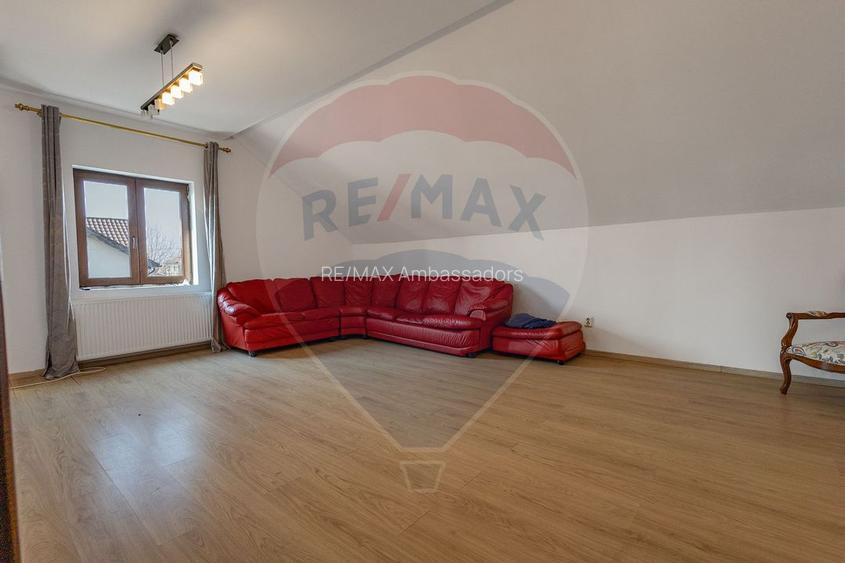 Casă cu 4 dormitoare în Ronaț | 181 mp utili | Garaj | Teren 345 mp - 12