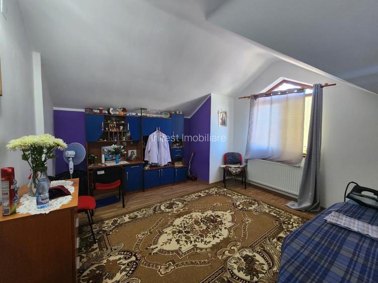 CASA INDIVIDUALA , ZONA TOMESTI, 5 CAMERE - 11