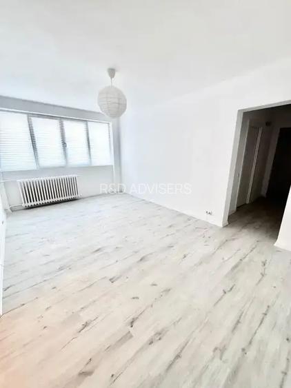 Apartament cu 3 camere decomandat - zona Titan 10 minute pana la metrou - 3