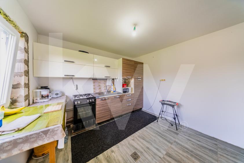 Casa spatioasa in Frumuseni, cu teren generos de 1200 mp - 14