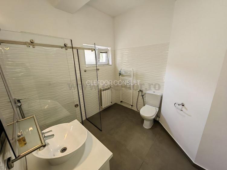 Vilă cu piscina langa British School - 10