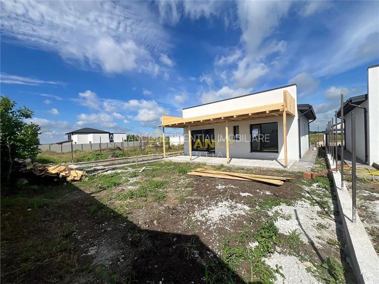 CASA PARTER-4 CAMERE- TEREN 450 MP-STR.AVIATORILOR - 3