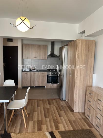 Metrou Apărătorii Patriei - 12