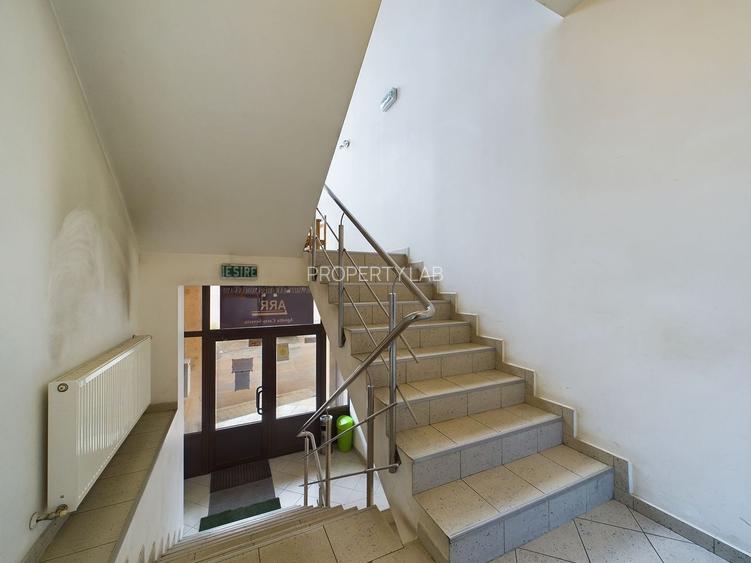 Clădire de birouri cu chiriași existenți - 7