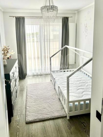 Apartament 3 camere de vanzare in Floresti - 2