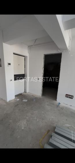 Penthouse de tip duplex! Aproape de metrou! Bloc GATA! - 3