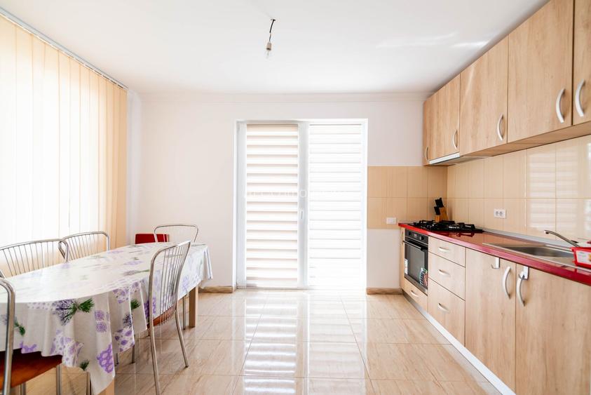 Casa in Sanmartin, zona Beverly Hills - 9