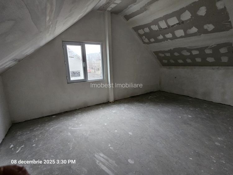 Vila in centrul localitatii Lumina - 7