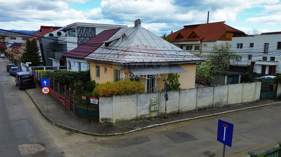 Comision 0% – Casa ultracentrala, liniștita, cu garaj - 18