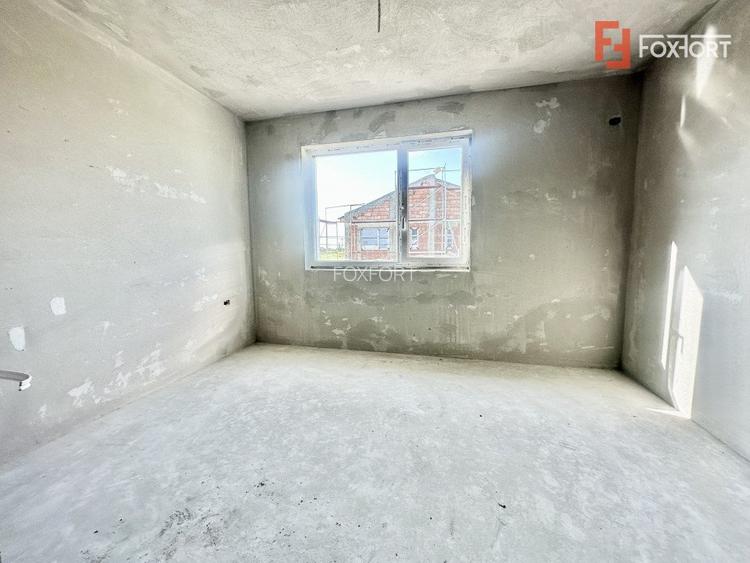 Duplex cu 5 camere si 380 mp teren cu panouri fotovoltaice - Mosnita Noua - 10