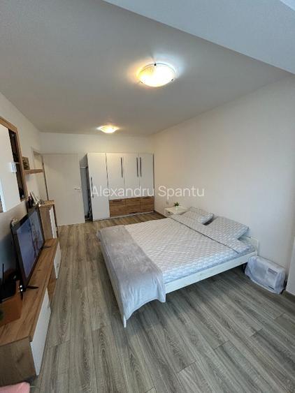 Proprietar Vand apartament cu o camera mobilat si utilat zona Buziasului AEM Str - 3