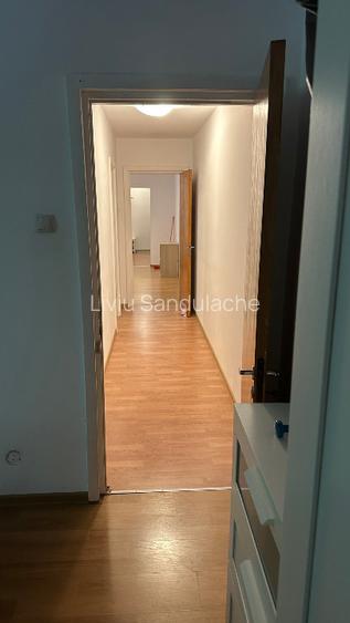 Apartament cu 2 dormitoare, living semidecomandat si hol foarte lung - 16